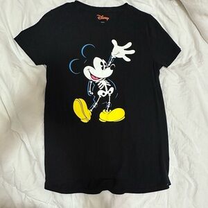 Glow in the dark Mickey Mouse Disney shirt